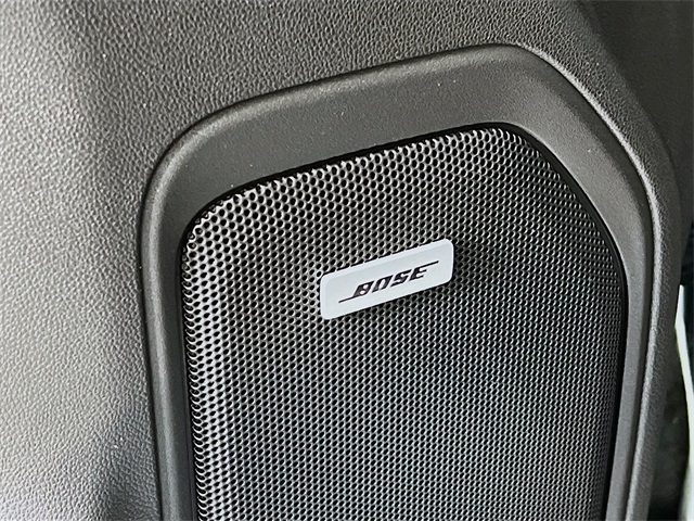 Vehicle image 31 of 41