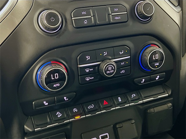 Vehicle image 19 of 41
