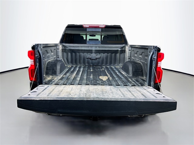 Vehicle image 25 of 41