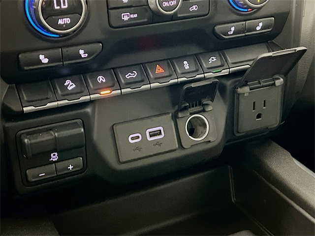 Vehicle image 20 of 41