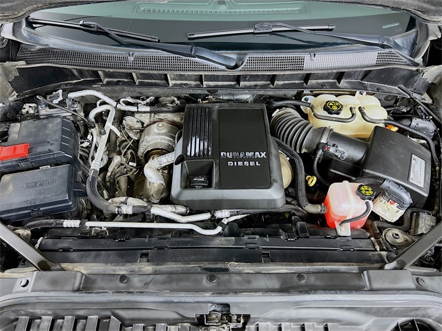 Vehicle image 27 of 41