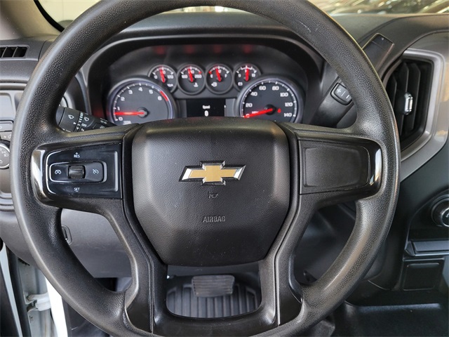 Vehicle image 12 of 26