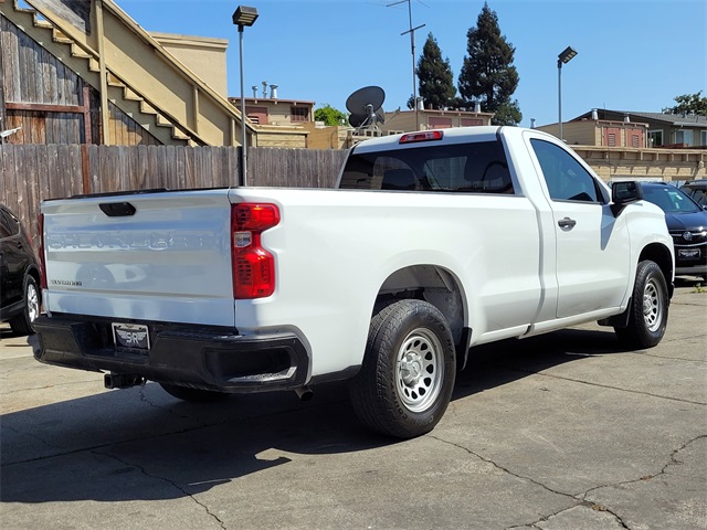 Vehicle image 5 of 26