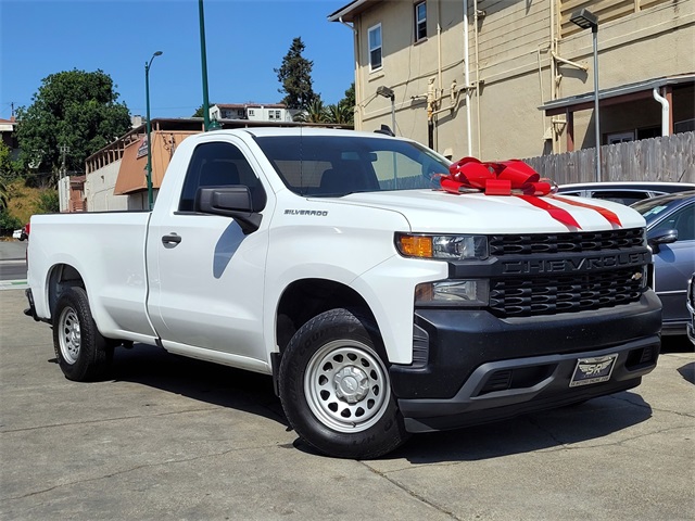 Vehicle image 4 of 26