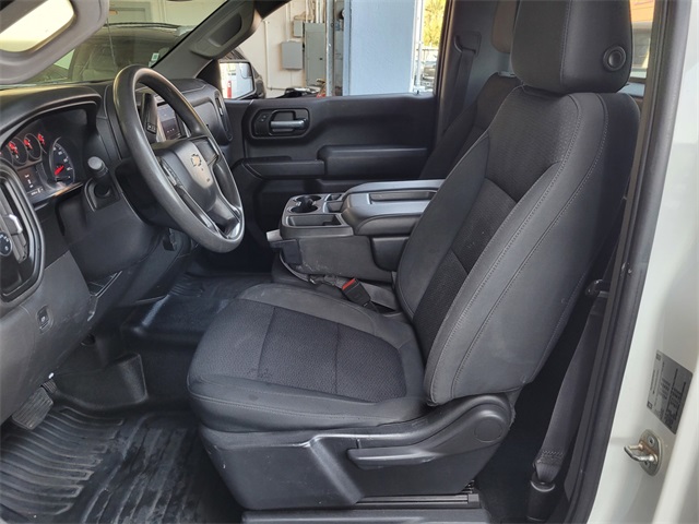 Vehicle image 10 of 26