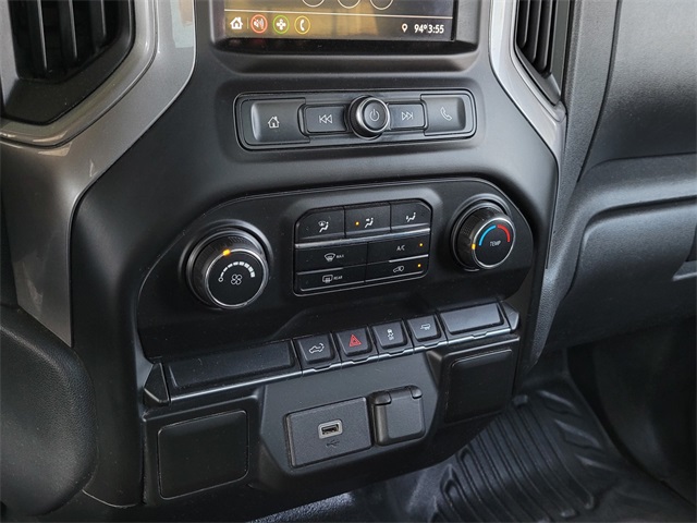 Vehicle image 15 of 26