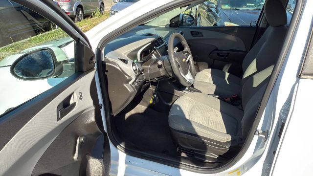 2020 Chevrolet Sonic LT Image 30 of 31