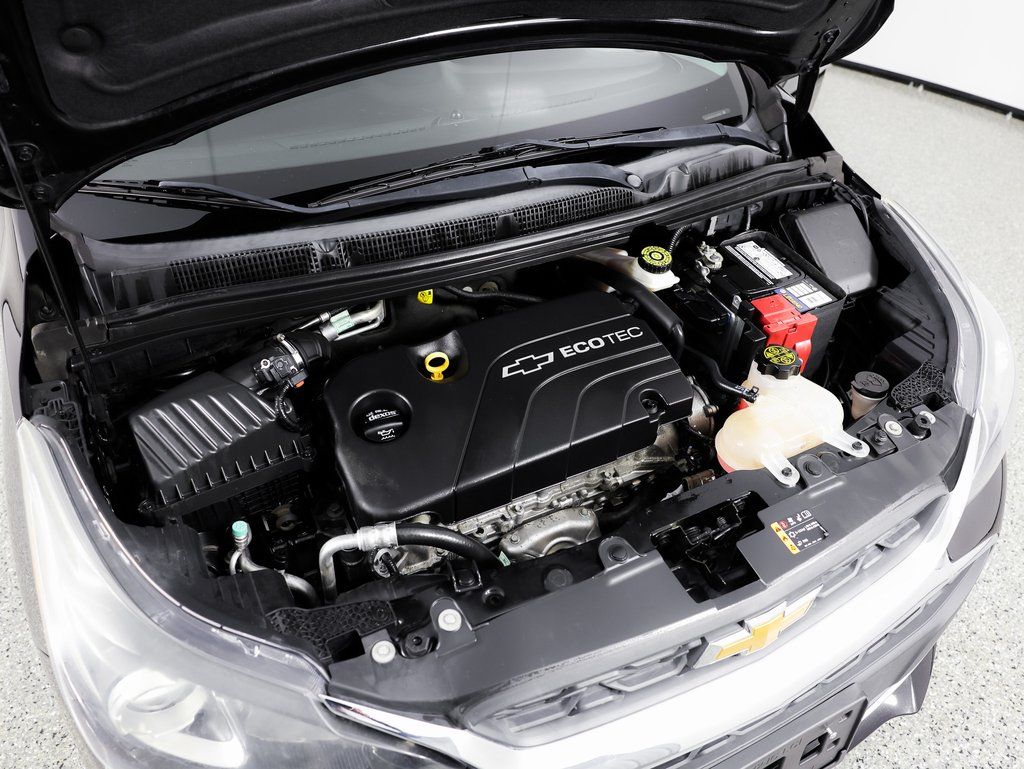 2020 Chevrolet Spark LT Image 8 of 28