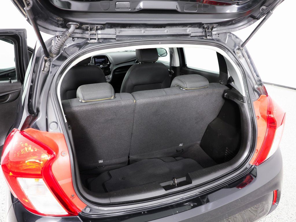 2020 Chevrolet Spark LT Image 9 of 28