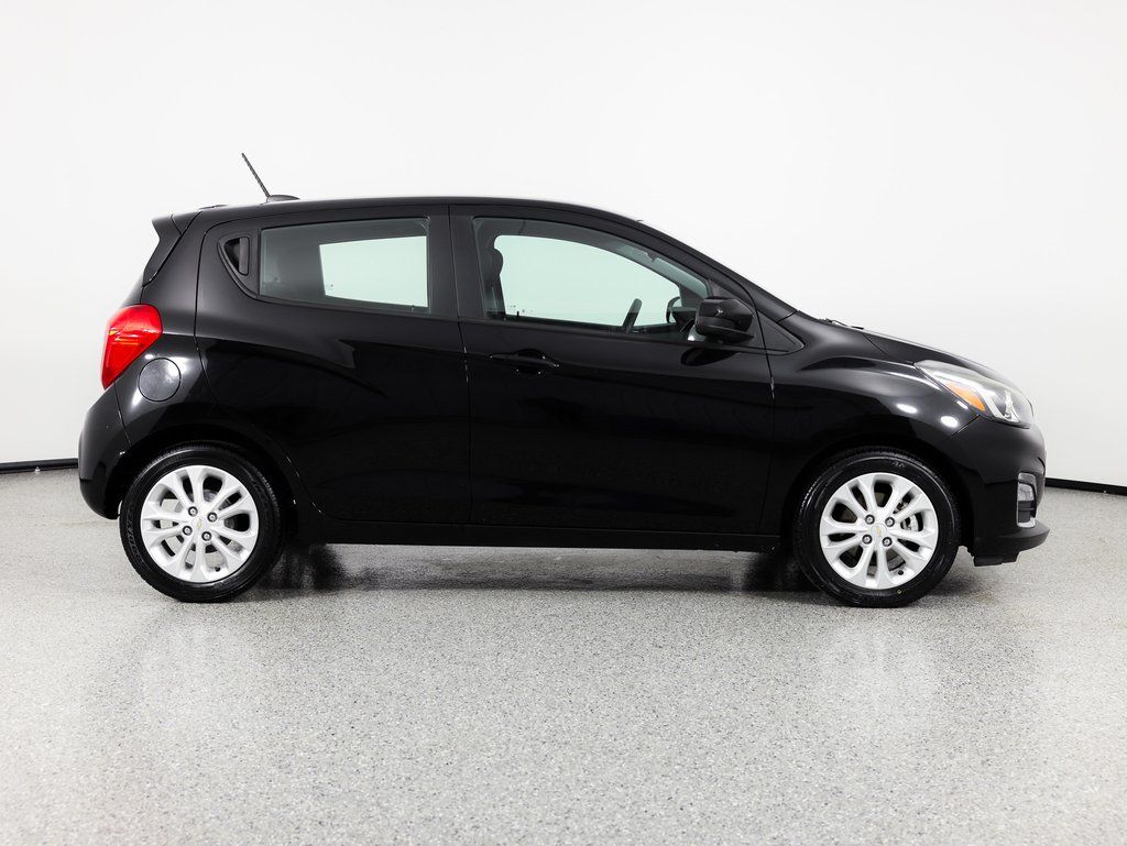 2020 Chevrolet Spark LT Image 4 of 28