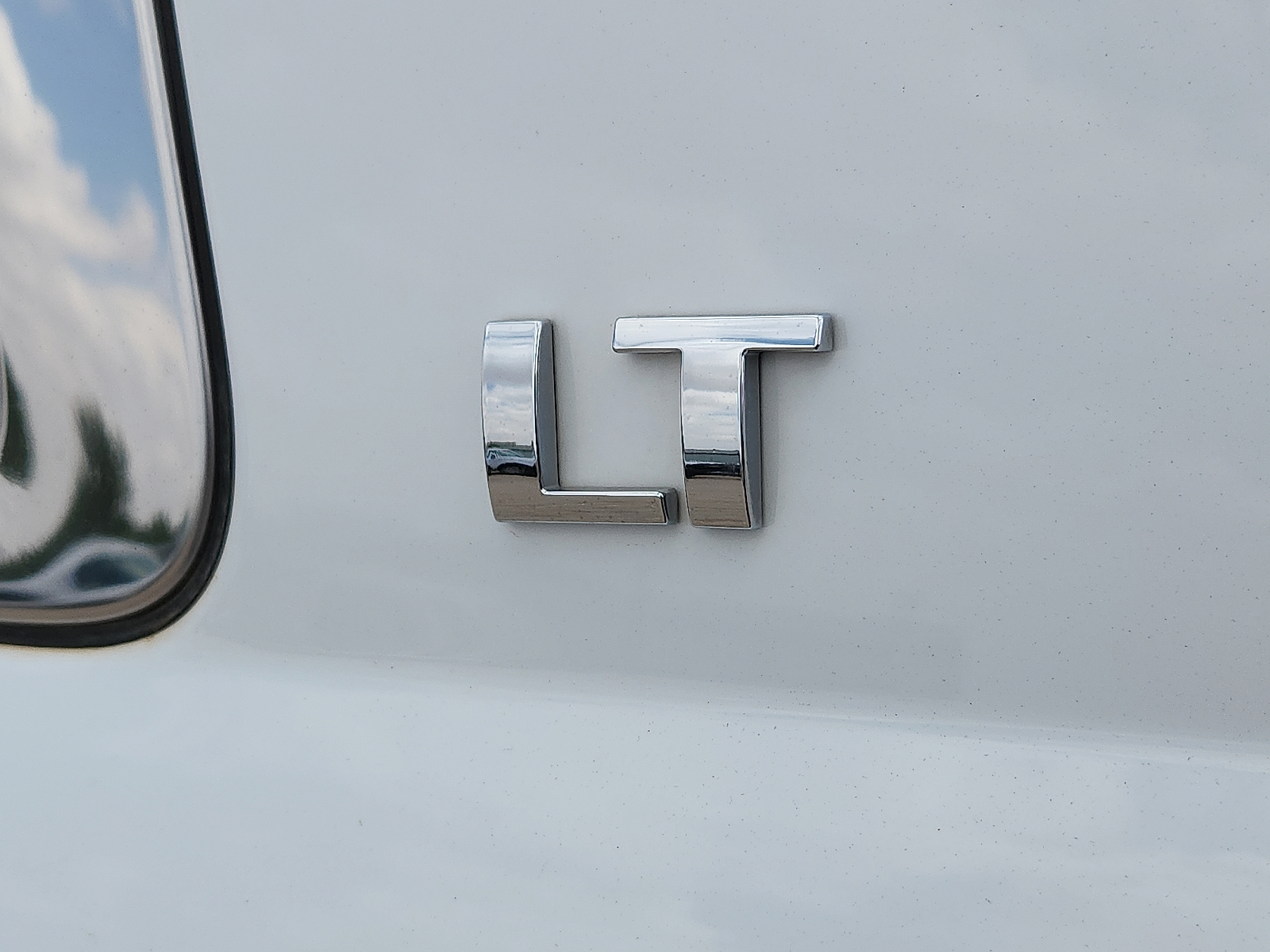 Vehicle image 9 of 20