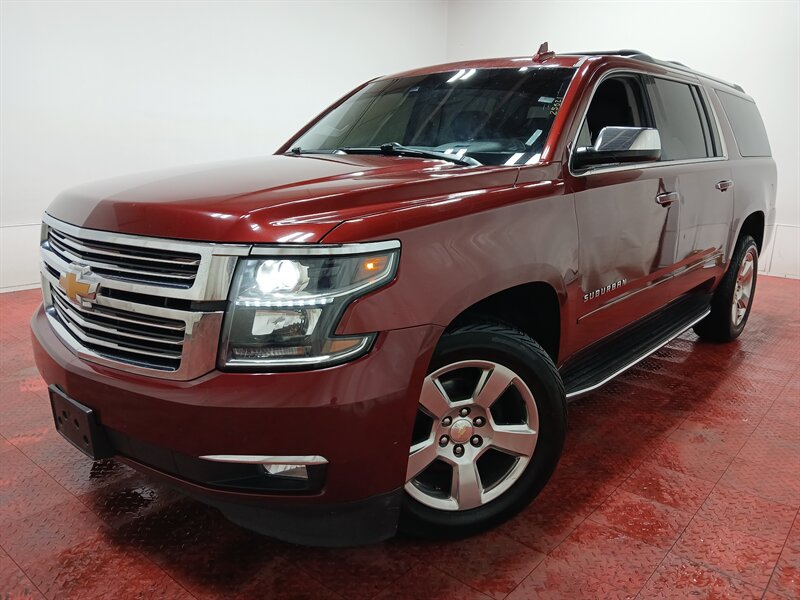 2020 Chevrolet Suburban Premier Image 1 of 32