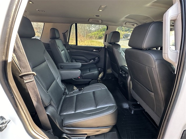 Vehicle image 15 of 32