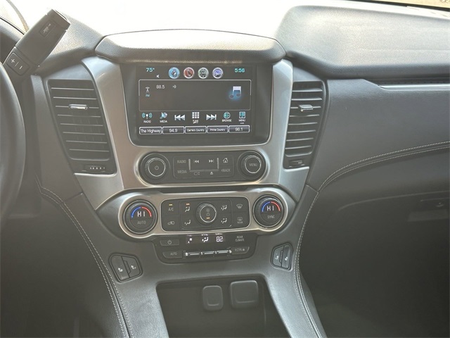 Vehicle image 28 of 32