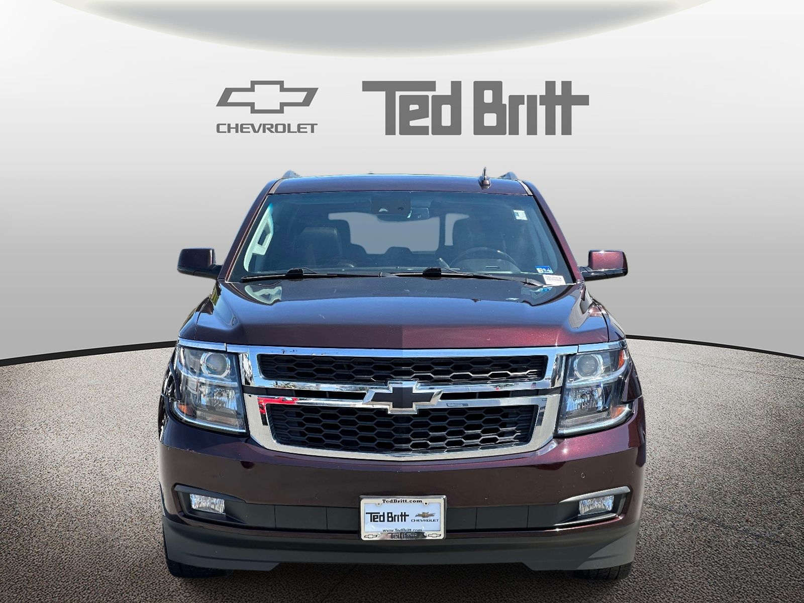 2020 Chevrolet Tahoe LT Image 2 of 31
