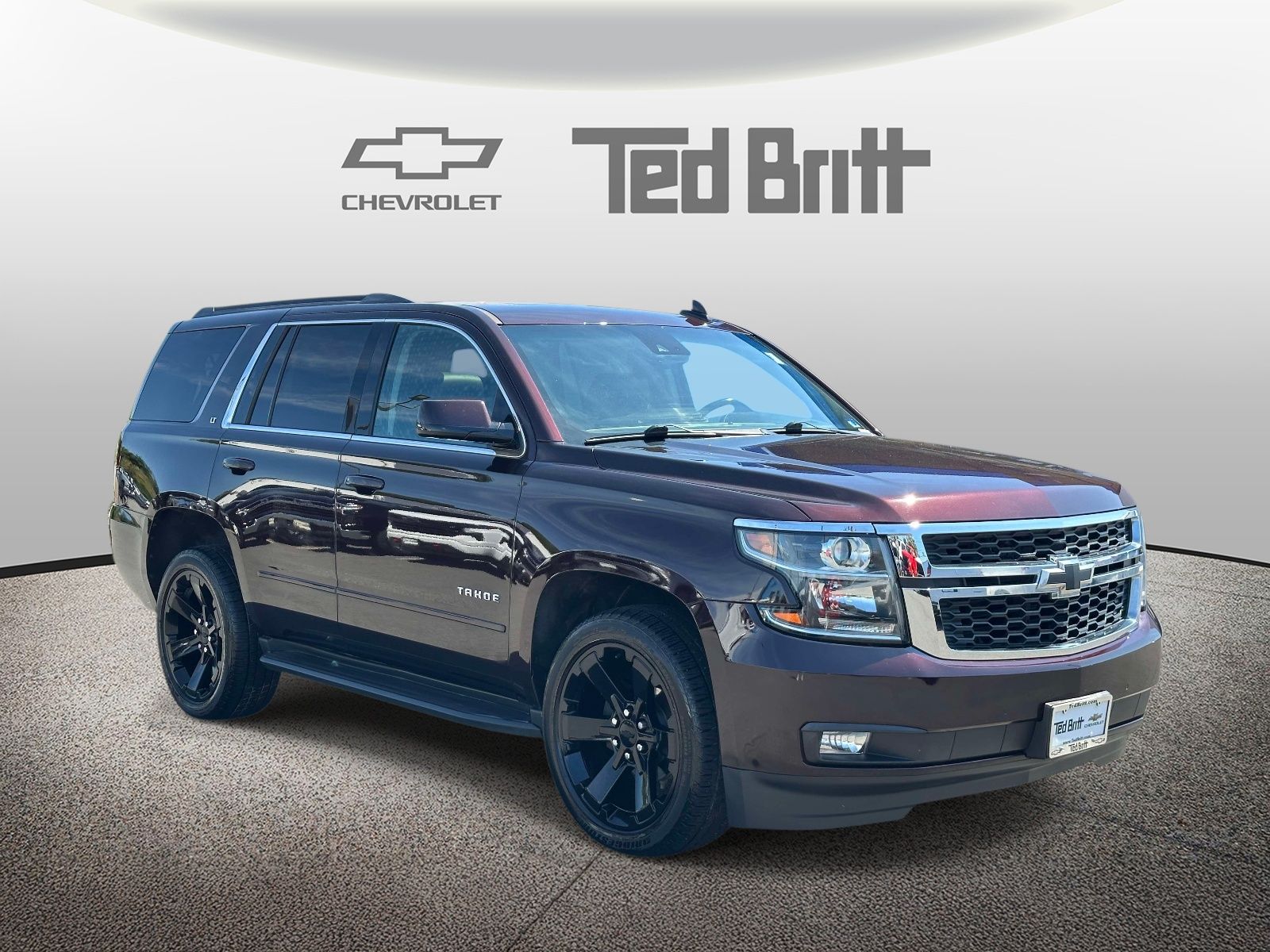 2020 Chevrolet Tahoe LT Image 3 of 31