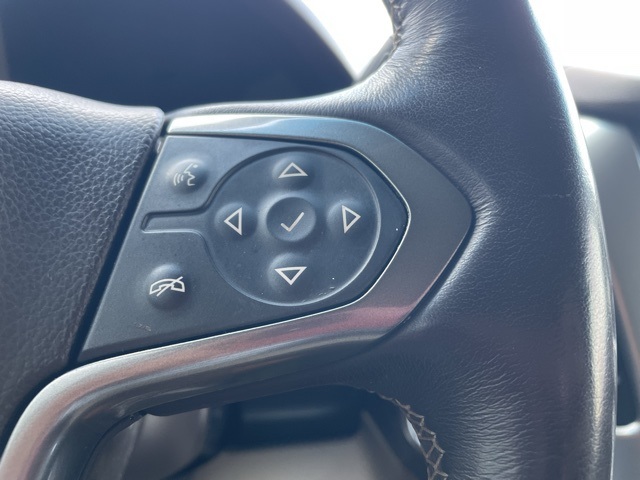 Vehicle image 10 of 21