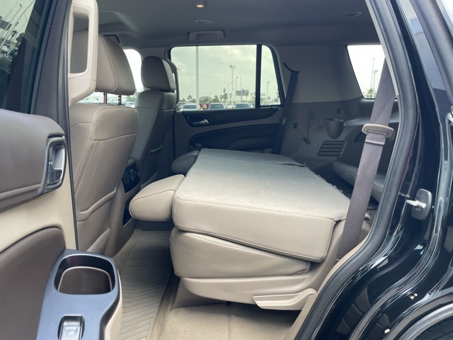 Vehicle image 18 of 21