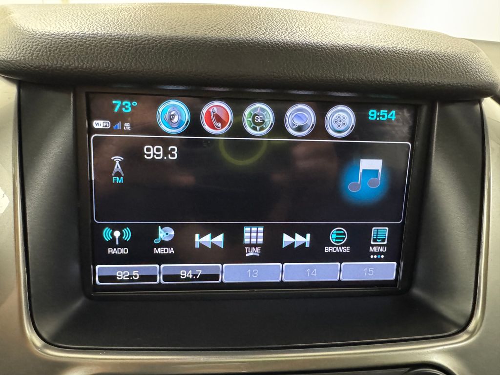 Vehicle image 24 of 43