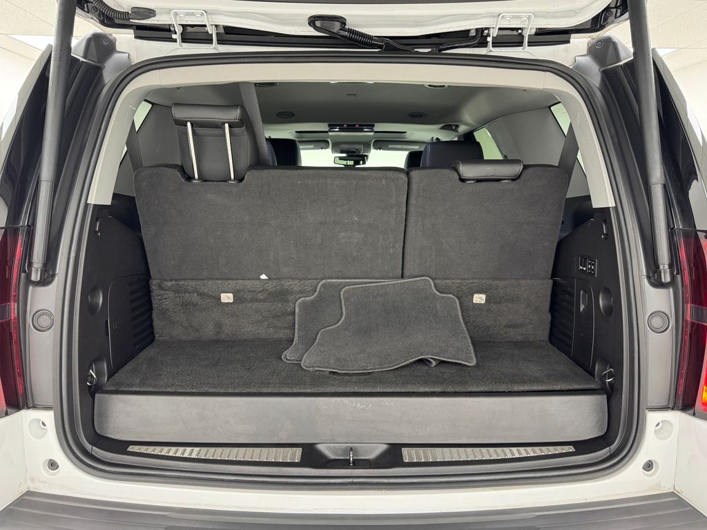 Vehicle image 12 of 43