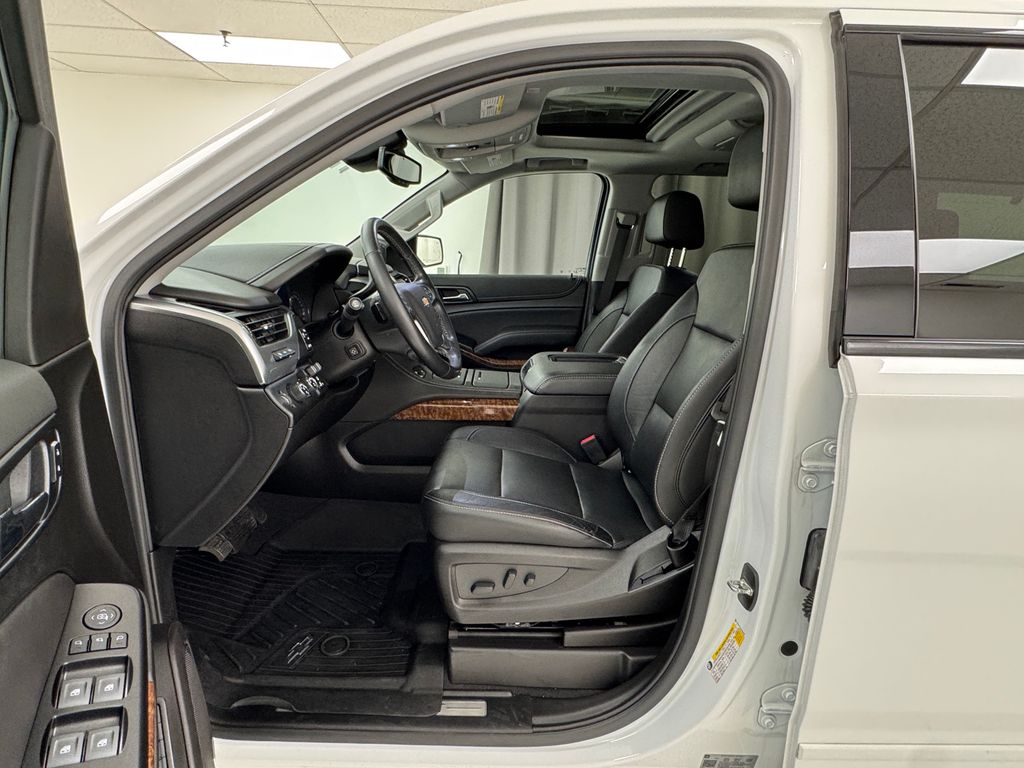 Vehicle image 39 of 43