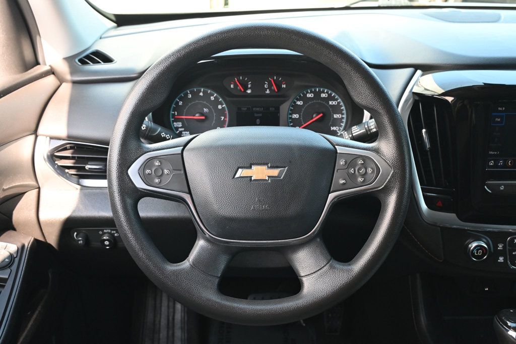 Vehicle image 9 of 20