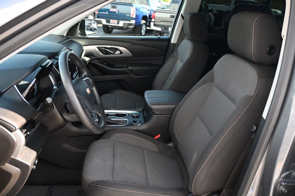 Vehicle image 14 of 20