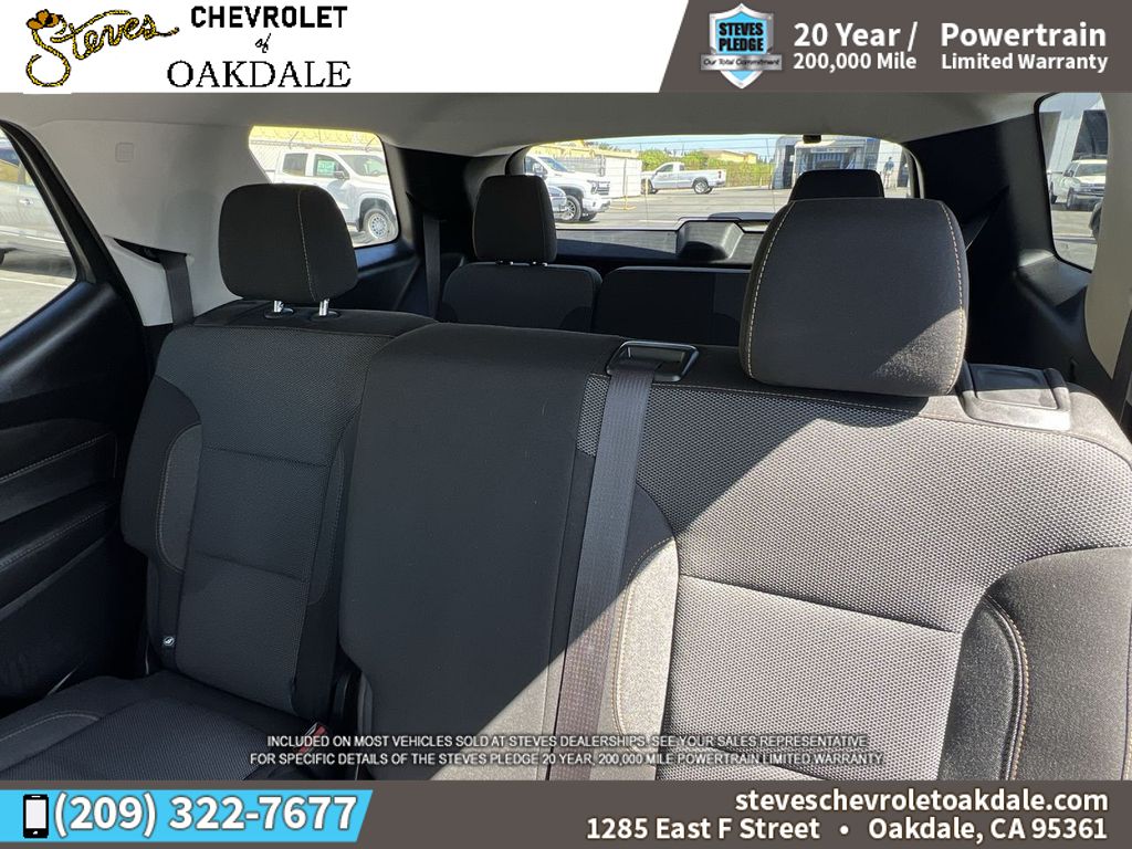 Vehicle image 19 of 37