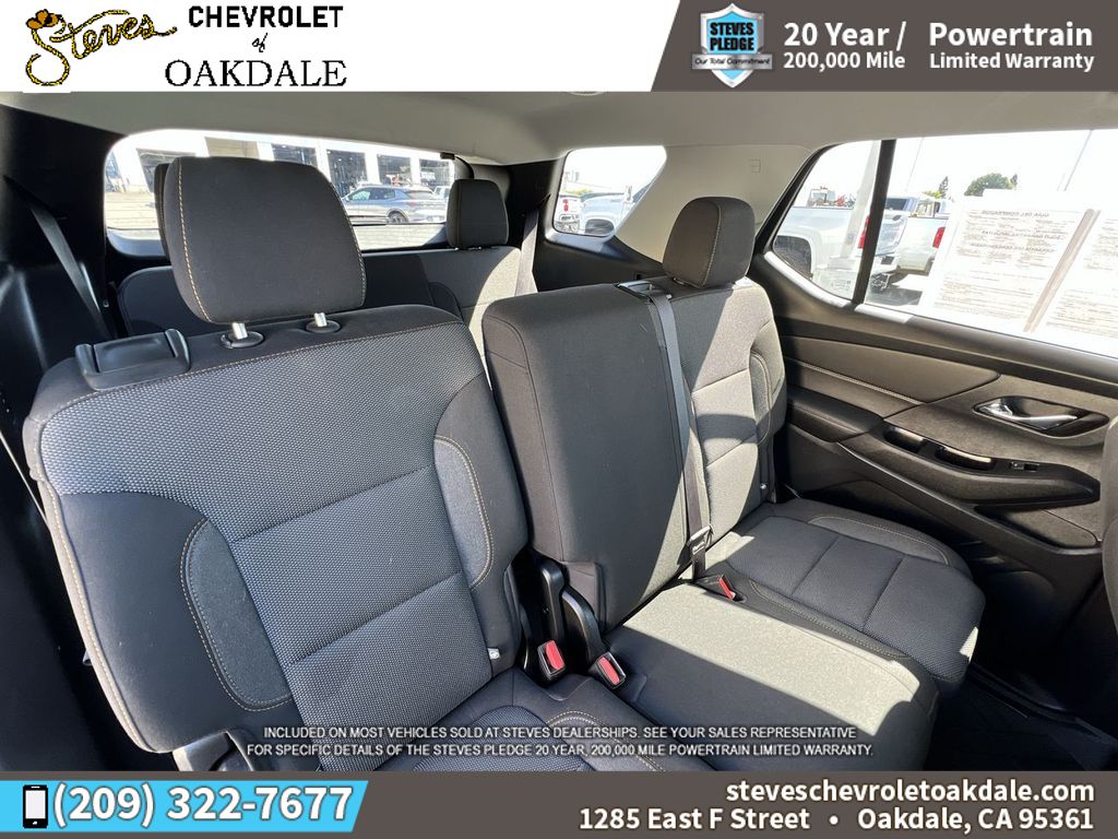 Vehicle image 17 of 37