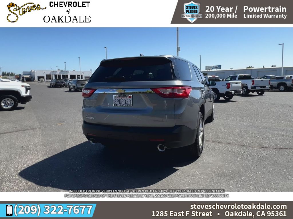 Vehicle image 10 of 37