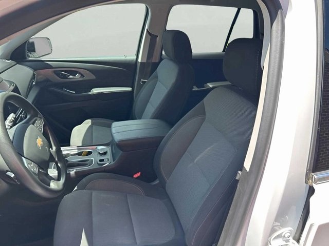 Vehicle image 6 of 21