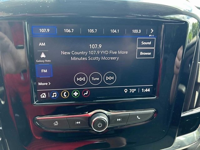 Vehicle image 10 of 21