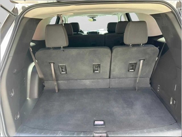Vehicle image 16 of 21
