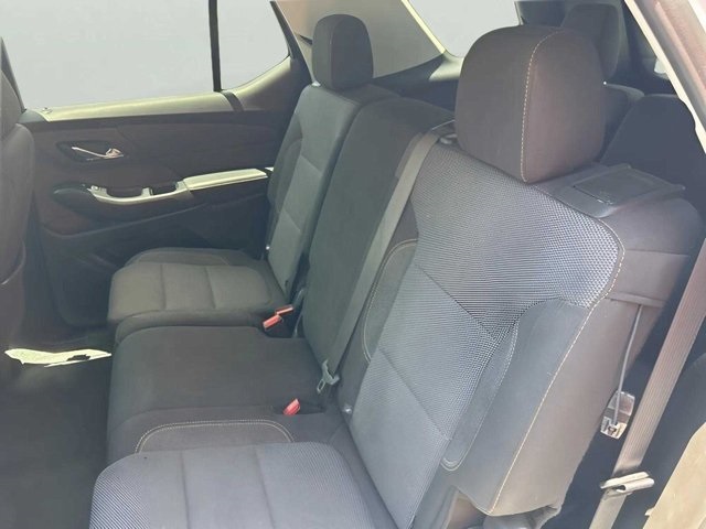 Vehicle image 9 of 21