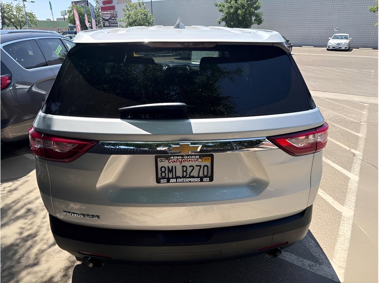 Vehicle image 20 of 21