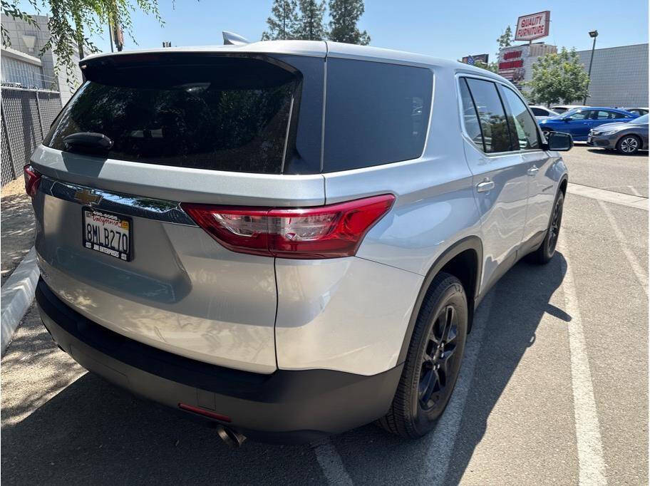 Vehicle image 2 of 21