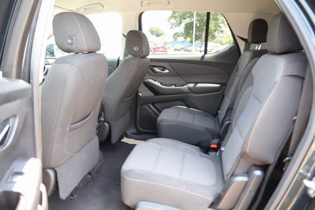 Vehicle image 14 of 27