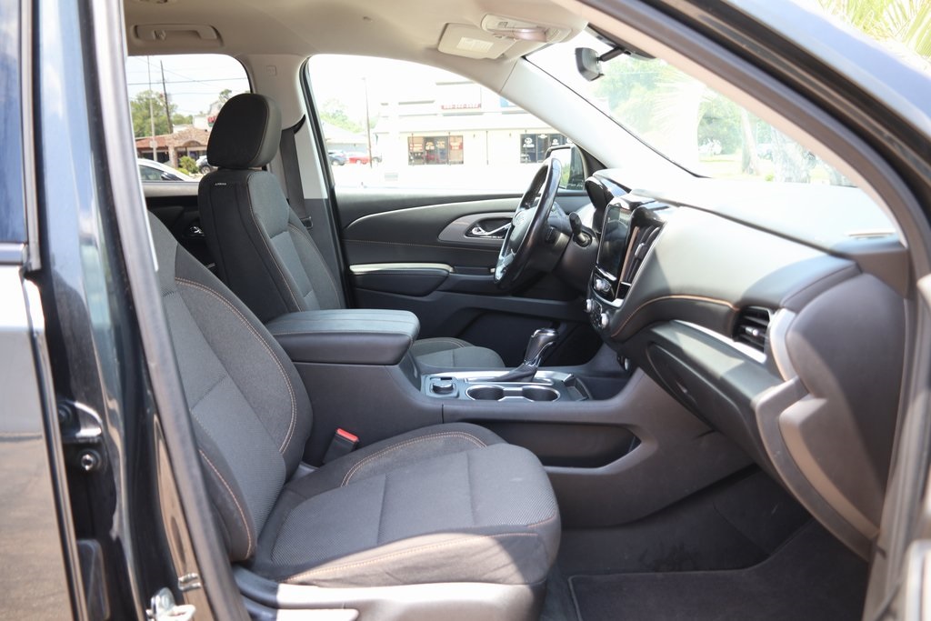 Vehicle image 15 of 27