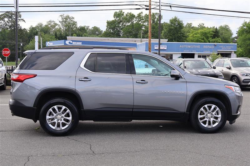 Vehicle image 5 of 39