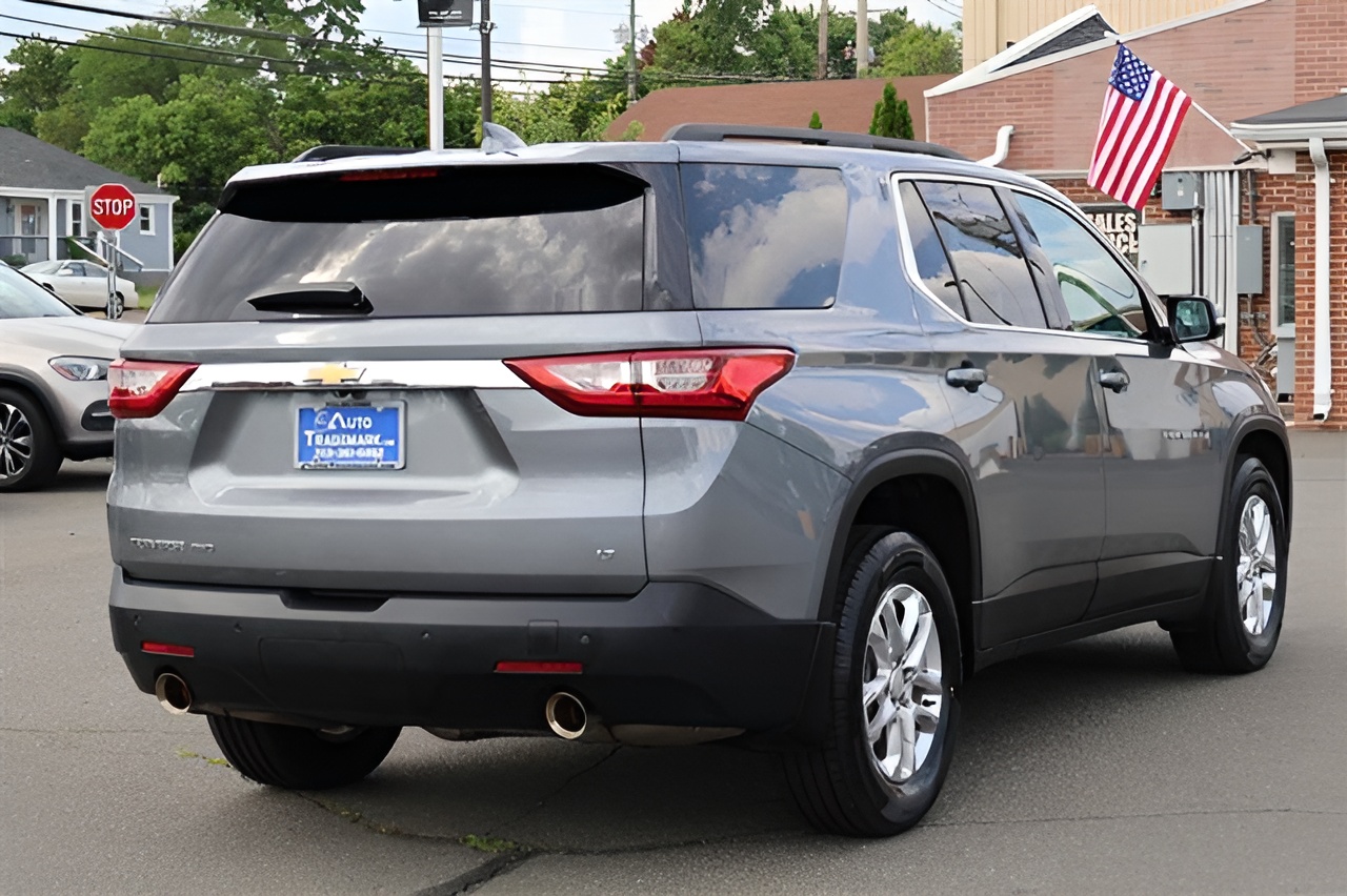 Vehicle image 36 of 39