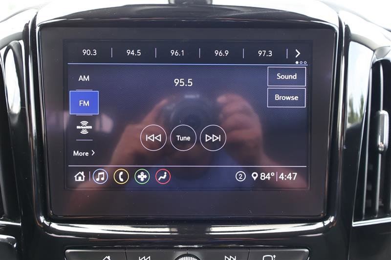 Vehicle image 18 of 39