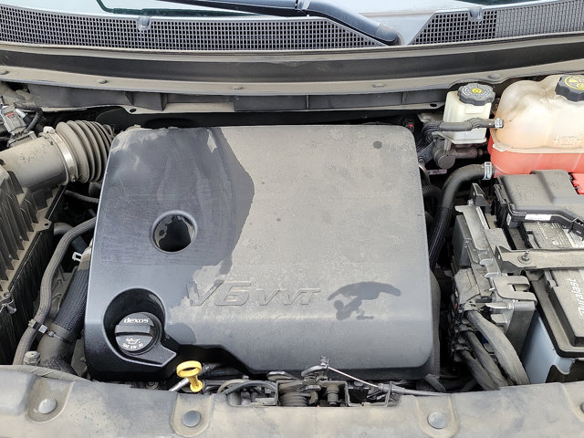 Vehicle image 26 of 28