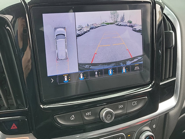 Vehicle image 14 of 28