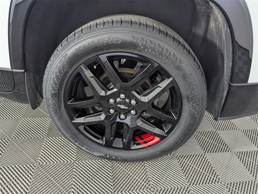 2020 Chevrolet Traverse Premier Image 9 of 35