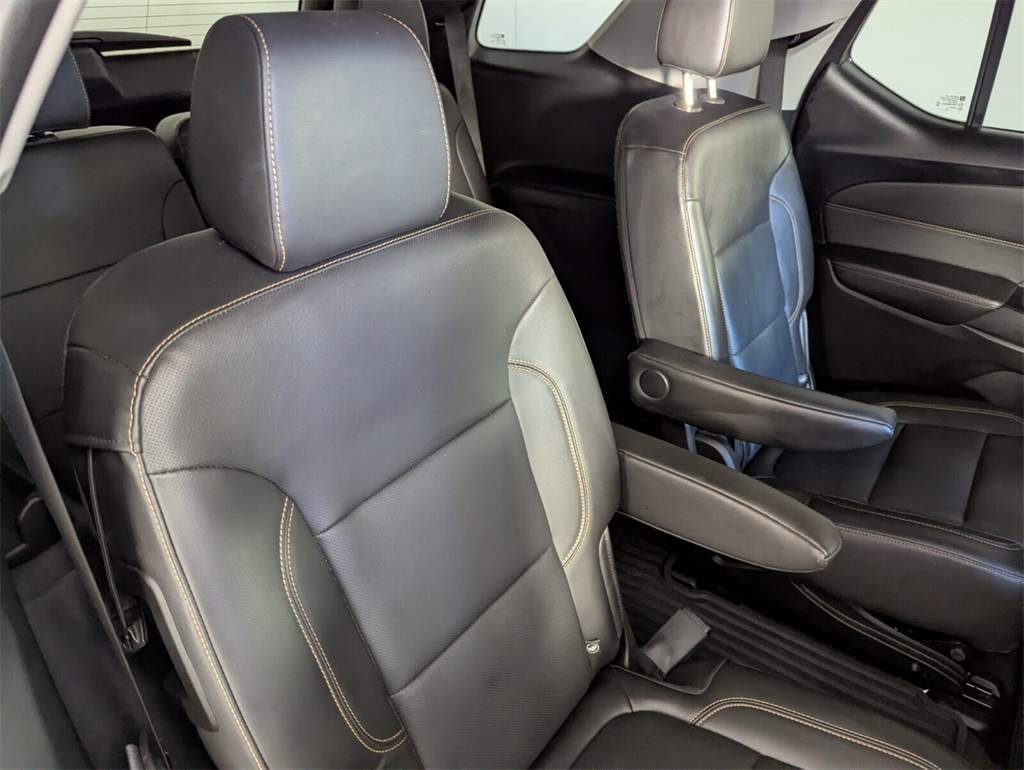2020 Chevrolet Traverse Premier Image 11 of 35