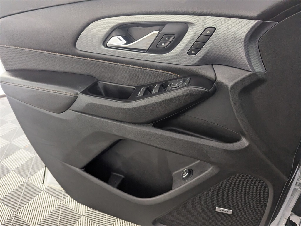 2020 Chevrolet Traverse Premier Image 29 of 35
