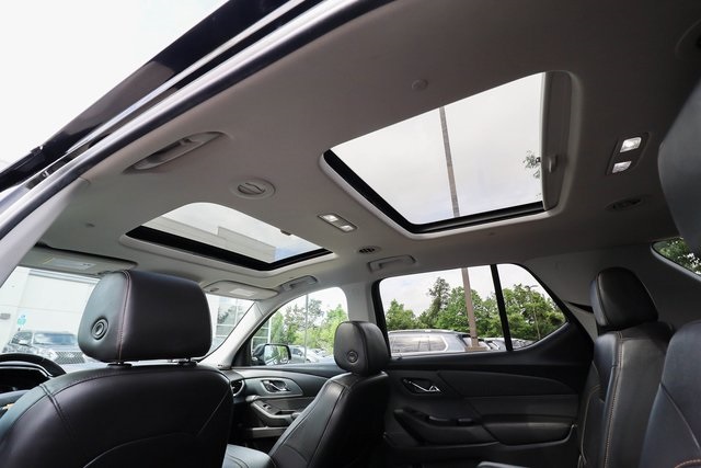 Vehicle image 46 of 95