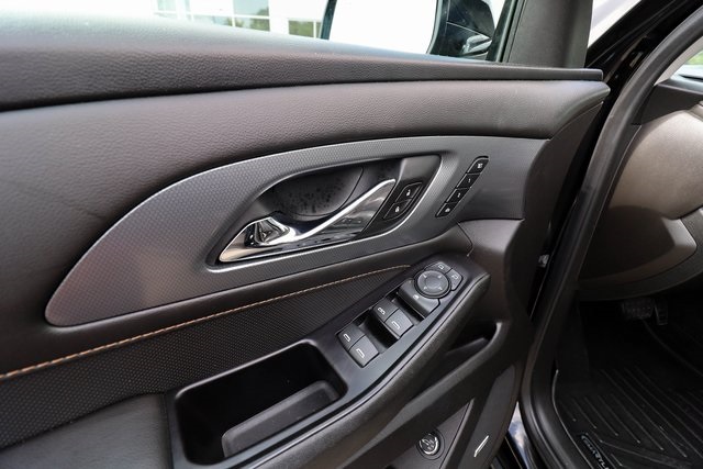 Vehicle image 42 of 95