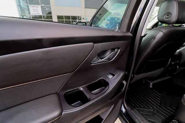 Vehicle image 48 of 95