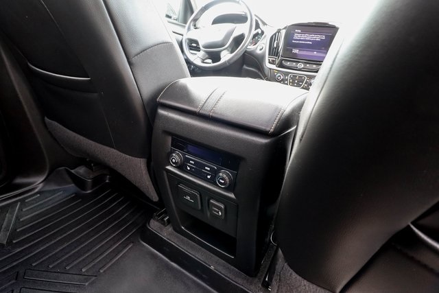 Vehicle image 61 of 95